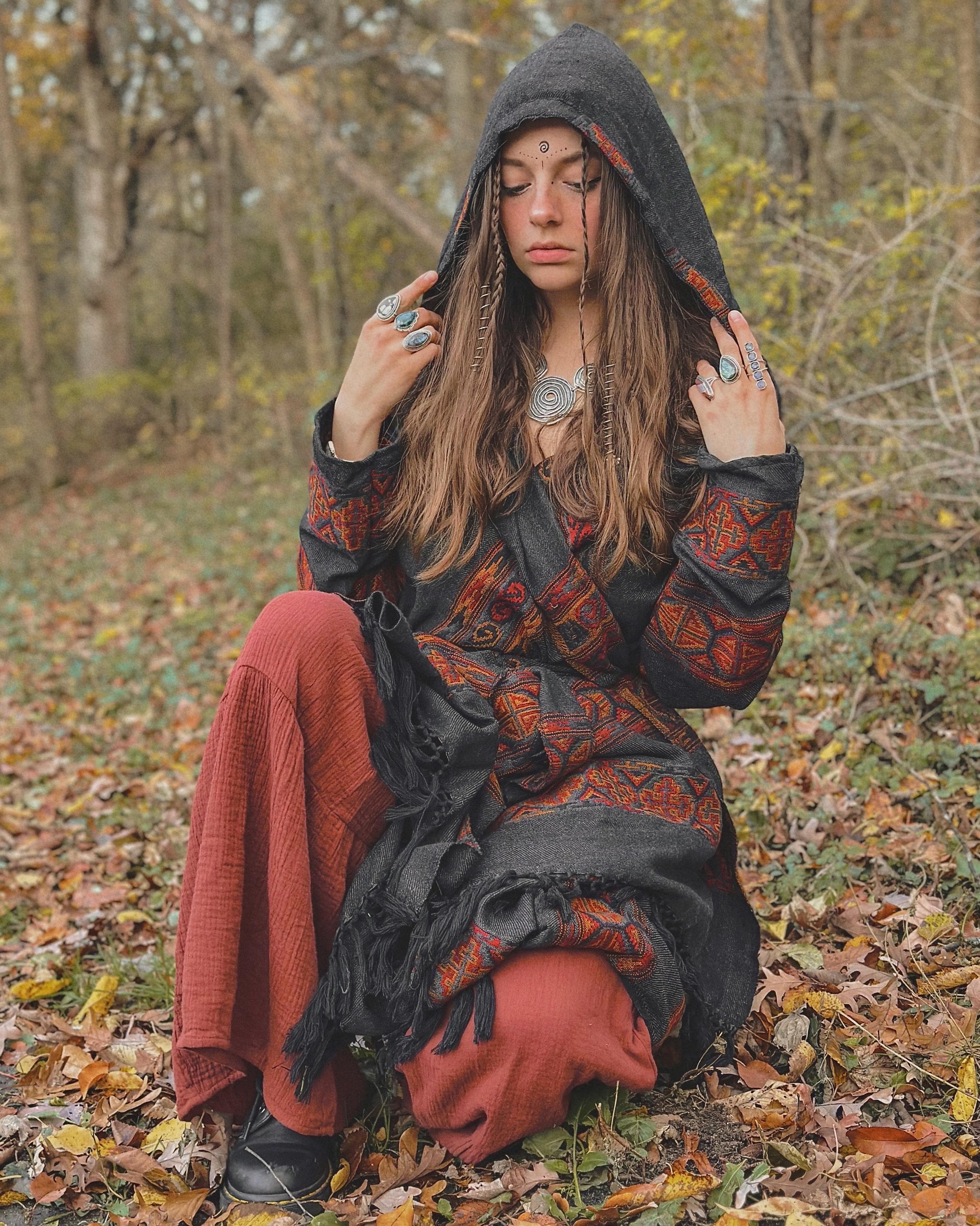 Hooded Geometric Cape Coat •  Boho Unisex Shamanic Cloak • Warm Blanket Shawl • Poncho Scarf for Women • Long Festival Earthy Juniper Jacket - Thumbnail 9