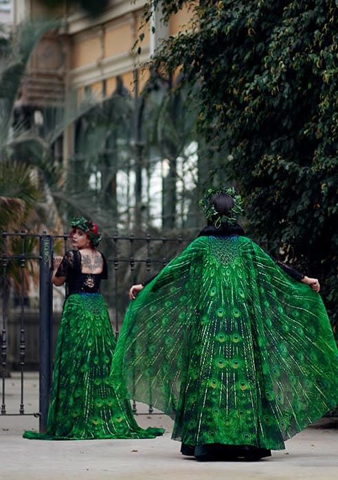 Cape peacock scarf Bohemian clothing cloak feathers print green sarong bird Festival Clothing - Thumbnail 7