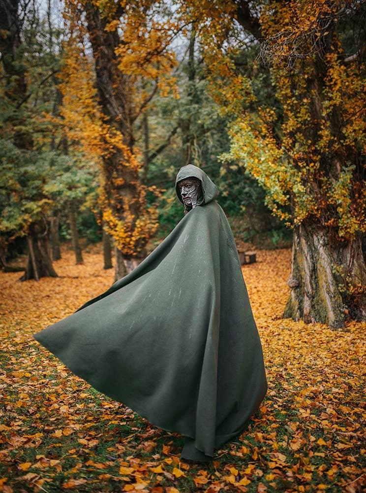Green Vegan Wool Hooded Cloak: Elven Druid Costume, Long Train - Thumbnail 5