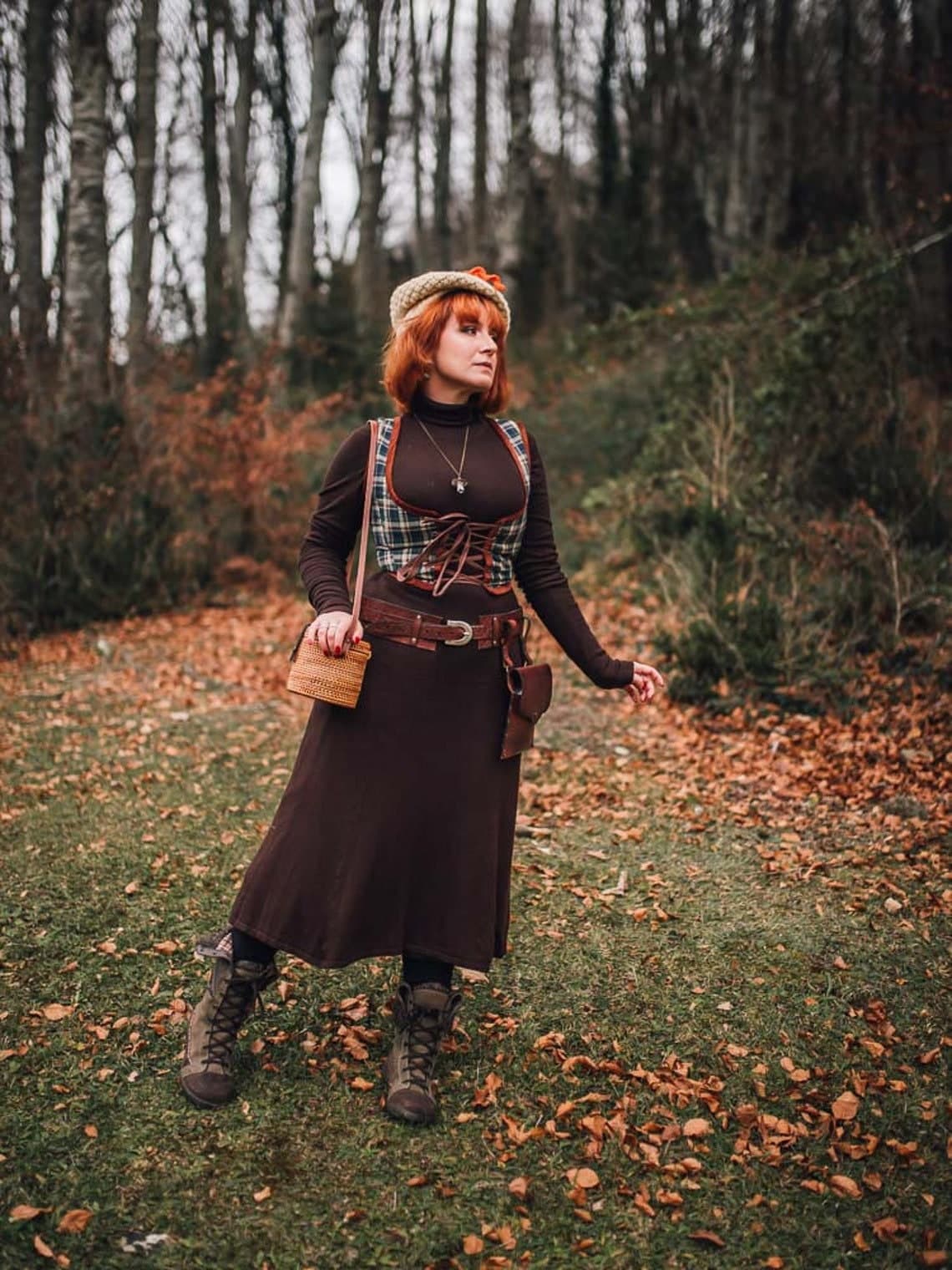 Handmade Brown Leather Elf Belt, LARP Druid Adjustable Corset - Thumbnail 9