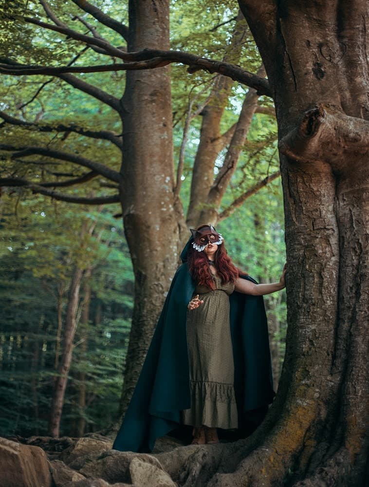Green Vegan Wool Hooded Cloak: Elven Druid Costume, Long Train - Thumbnail 7