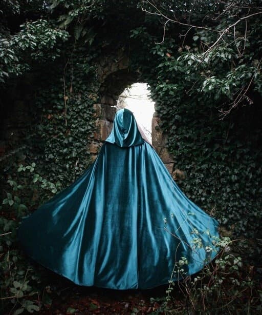 Velvet cape green hooded cloak, medieval elven fantasy costume cape with hood - Thumbnail 7
