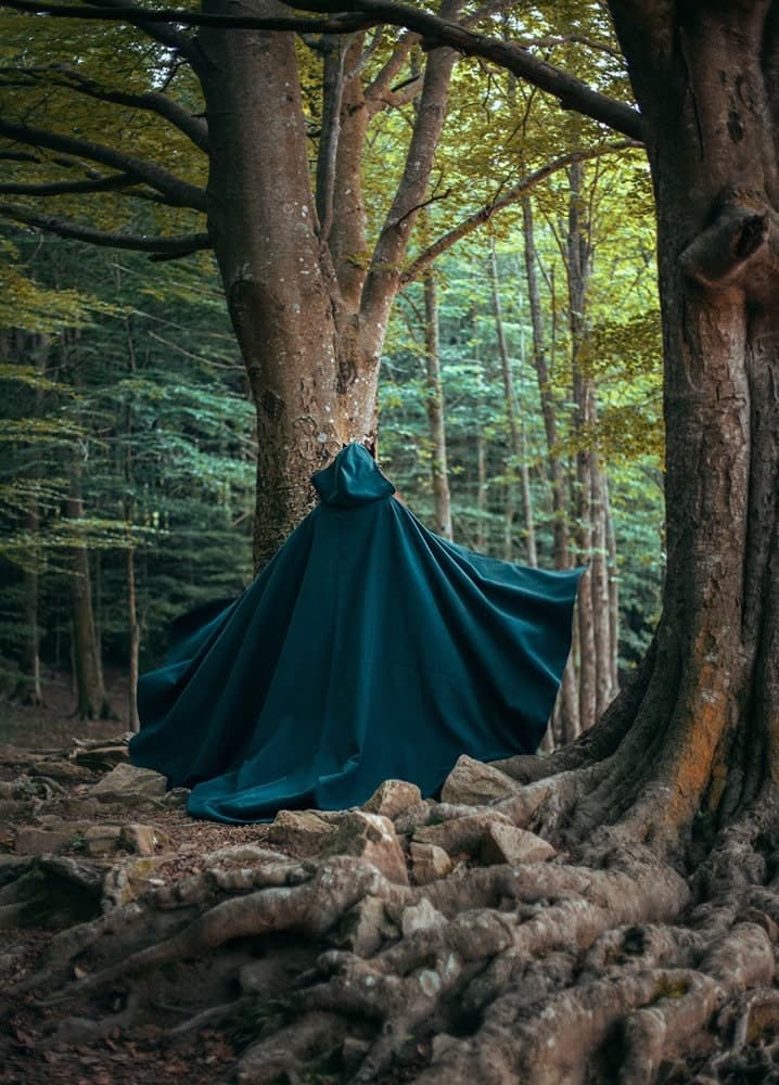 Green Vegan Wool Hooded Cloak: Elven Druid Costume, Long Train - Image 3