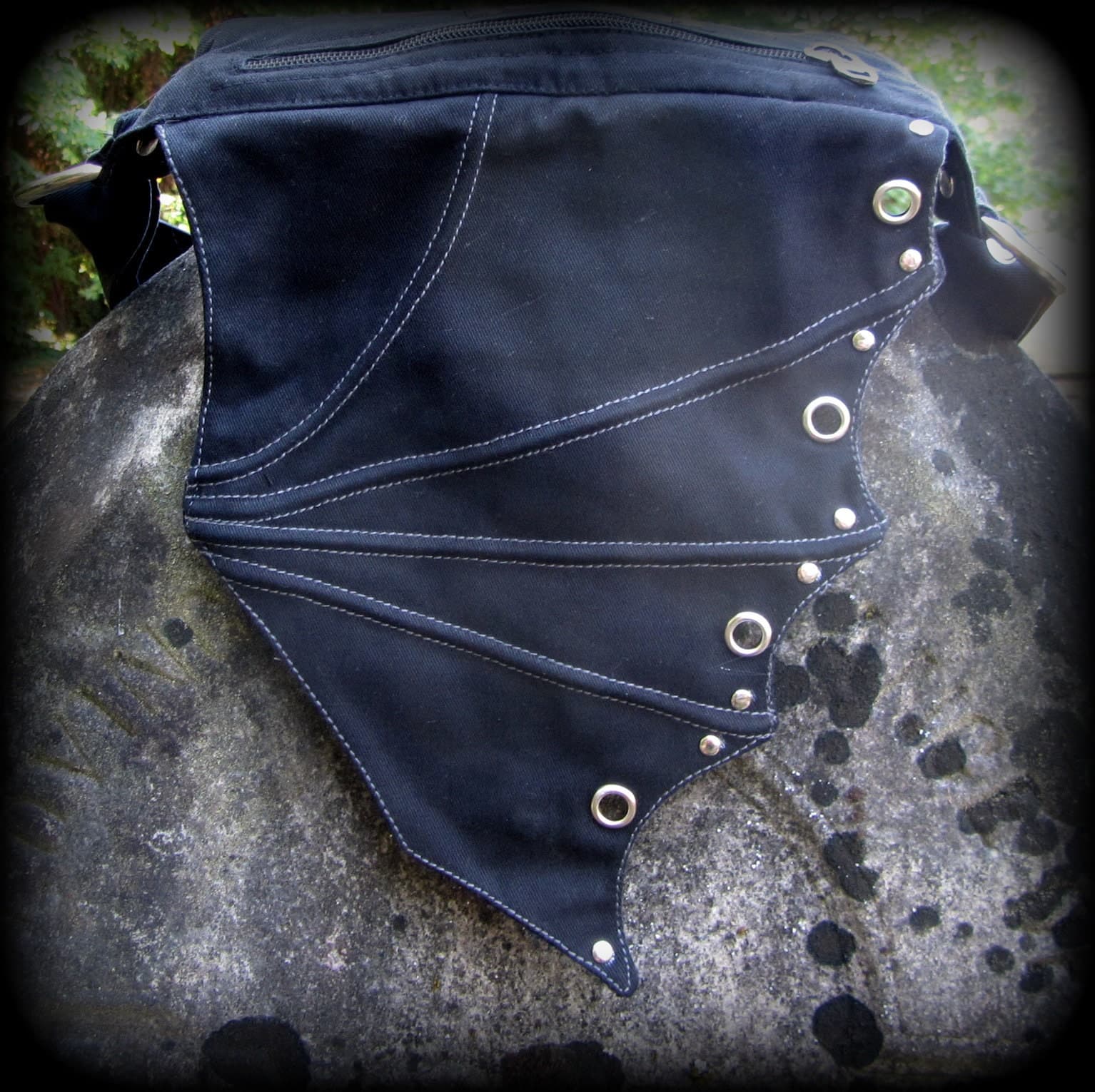 Pocket Belt Bag w/ leg strap, Bat wing utility belt, Vampire cosplay belt, larp, Witchy black vegan hip belt leg bag, thigh bag - Image 3